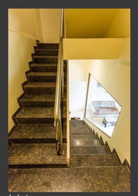 Hotel Emerald Near T2 International Airport מומביי מראה חיצוני תמונה