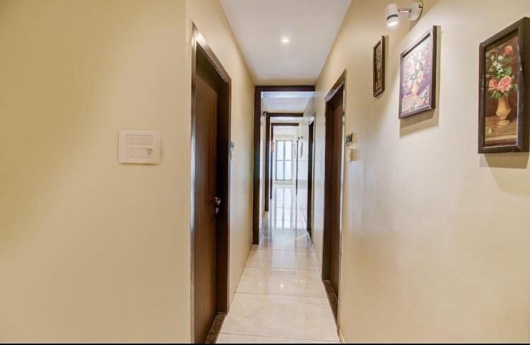 Hotel Emerald Near T2 International Airport מומביי מראה חיצוני תמונה